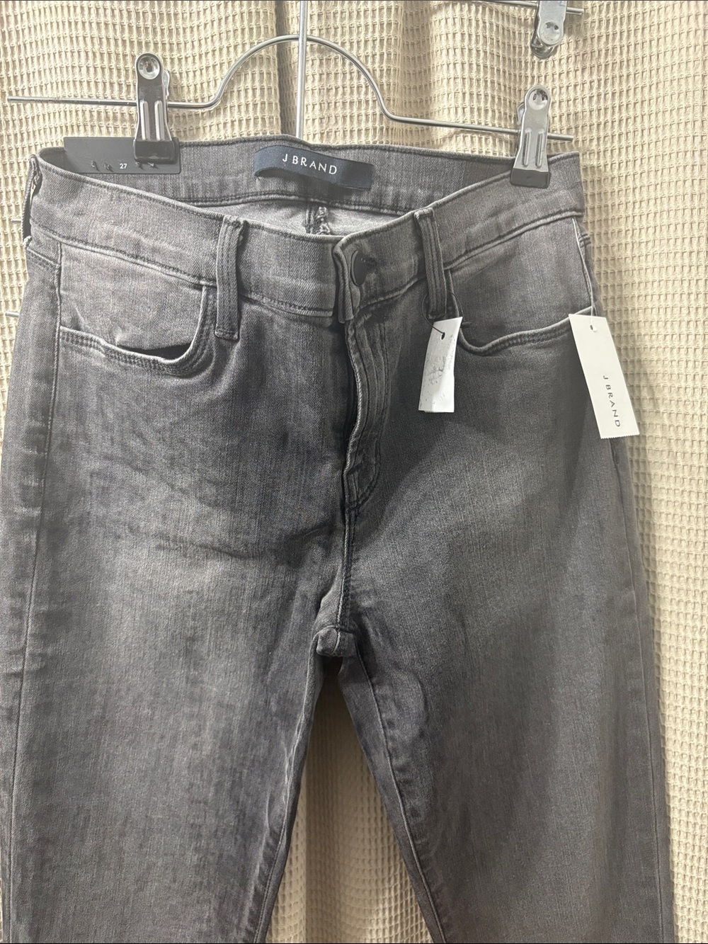 J Brand Women's Skinny Jeans in Washed black stretch tons